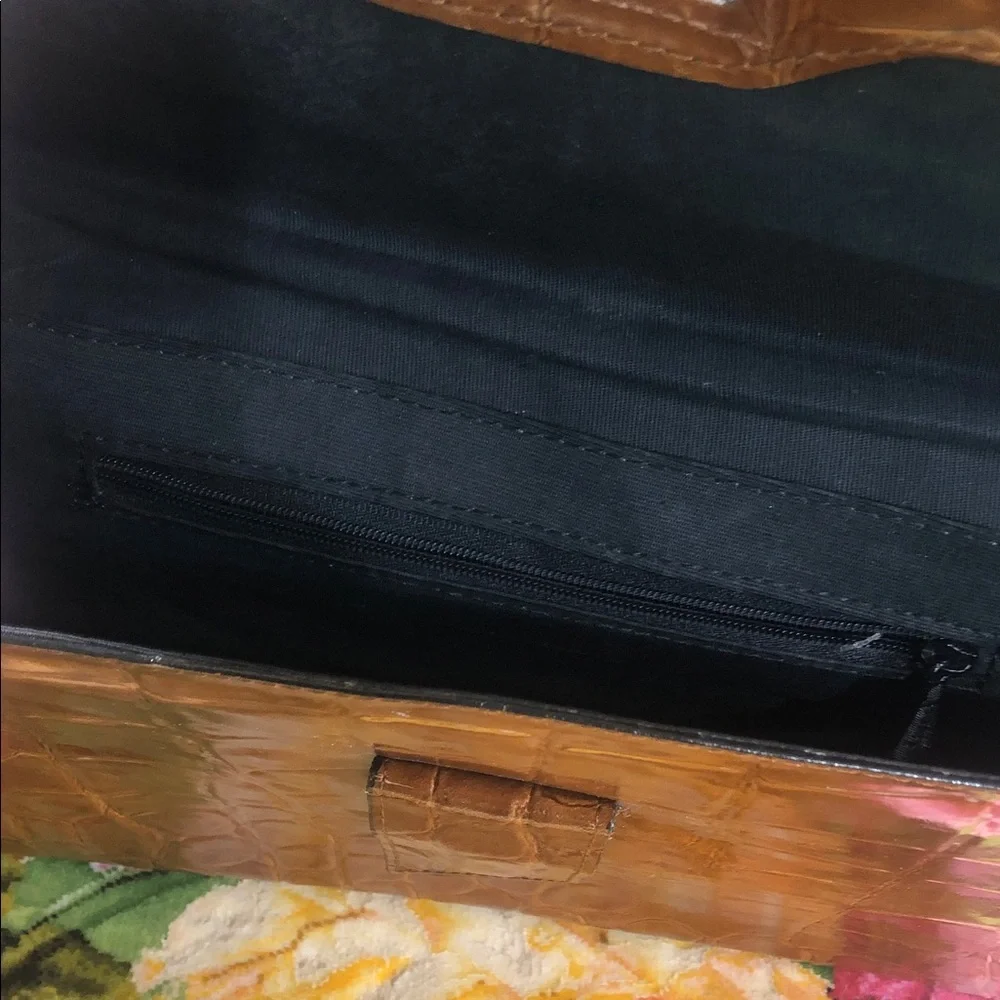 Vintage Brown Crocodile Embossed Clutch - Picture 8 of 10